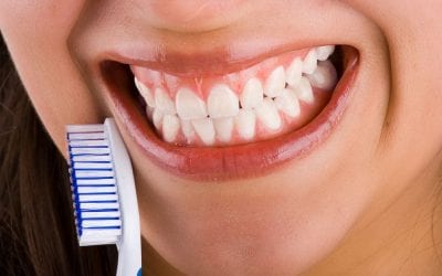 ¿Qué causa la gingivitis? Conoce los tratamientos