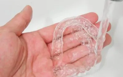 ¿Cómo limpiar la férula dental?