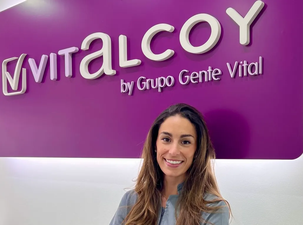 Elena Amate odontologa dentista en alcoy